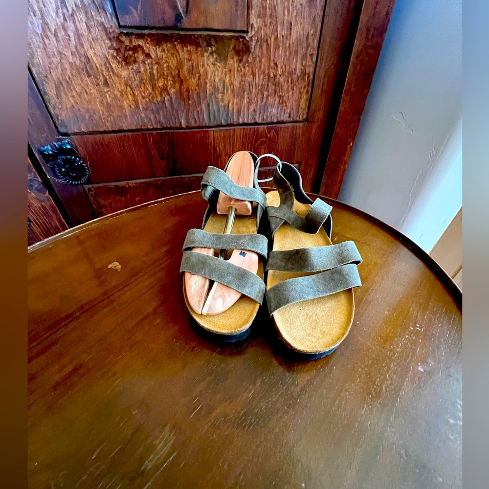 Naot Kayla sandals with Velcro straps Women’s size 12 EURO 43